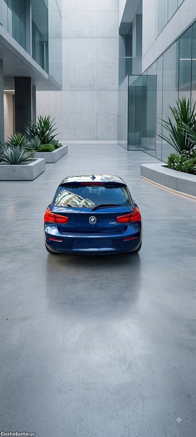 BMW 118 I — fotografia 4