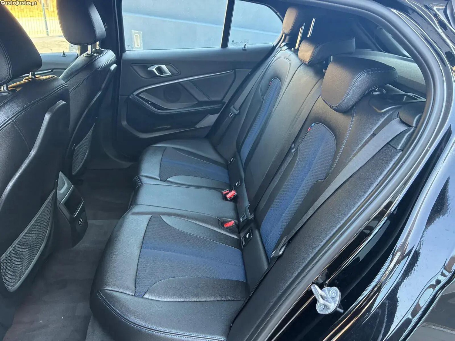 BMW 120 i Aut. M Sport — fotografia 2