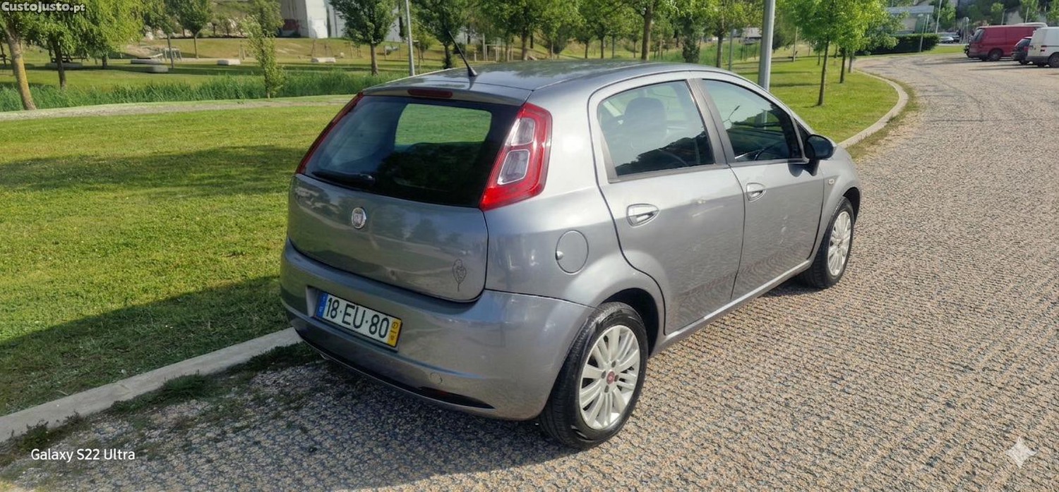 Fiat Punto GRANDE PUNTO — fotografia 4