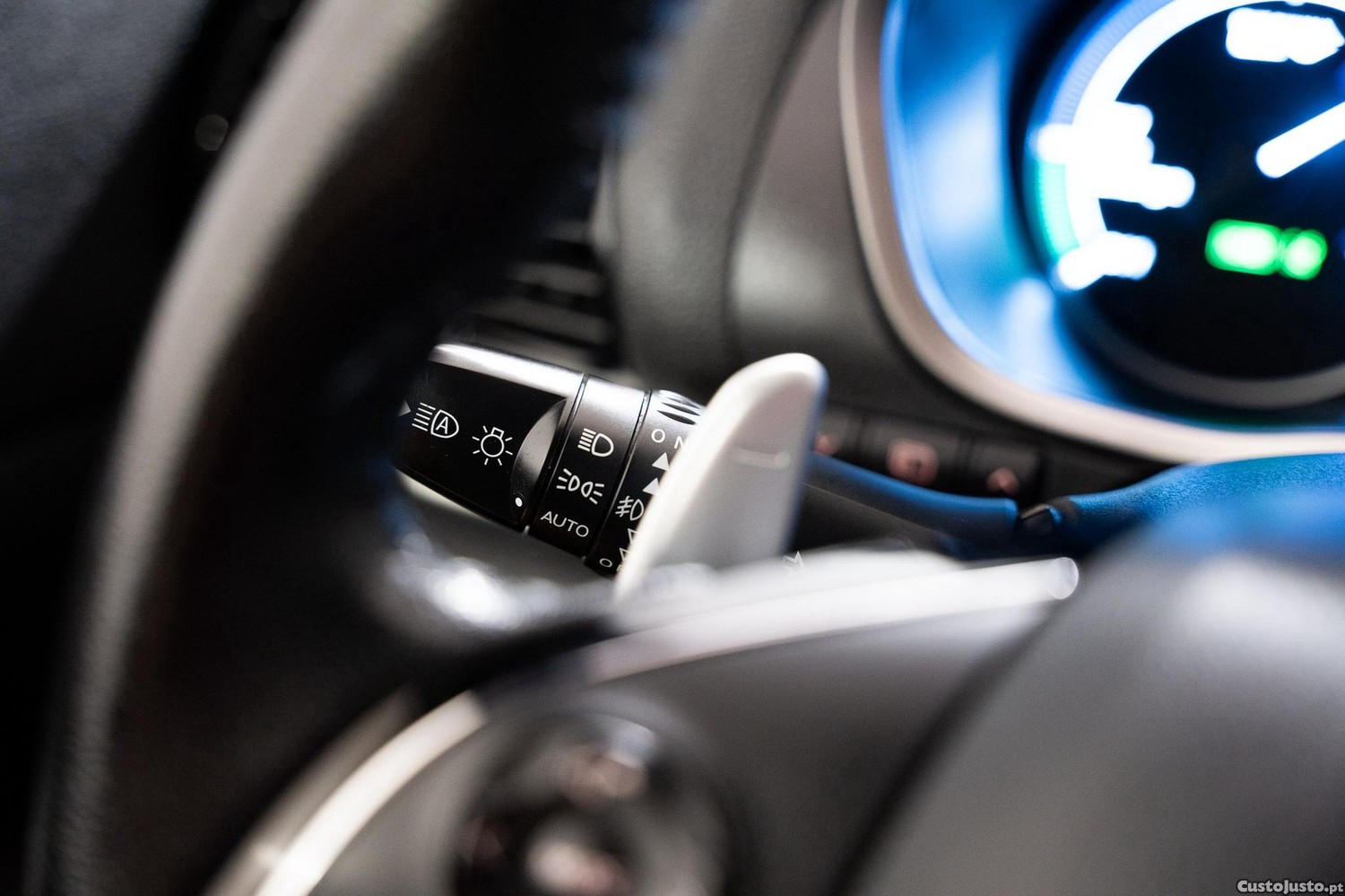 Mitsubishi Eclipse Cross 2.4 PHEV eMotion — fotografia 18