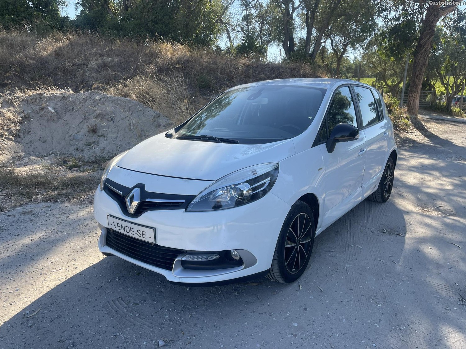 Renault Scénic Exclusive — fotografia 13