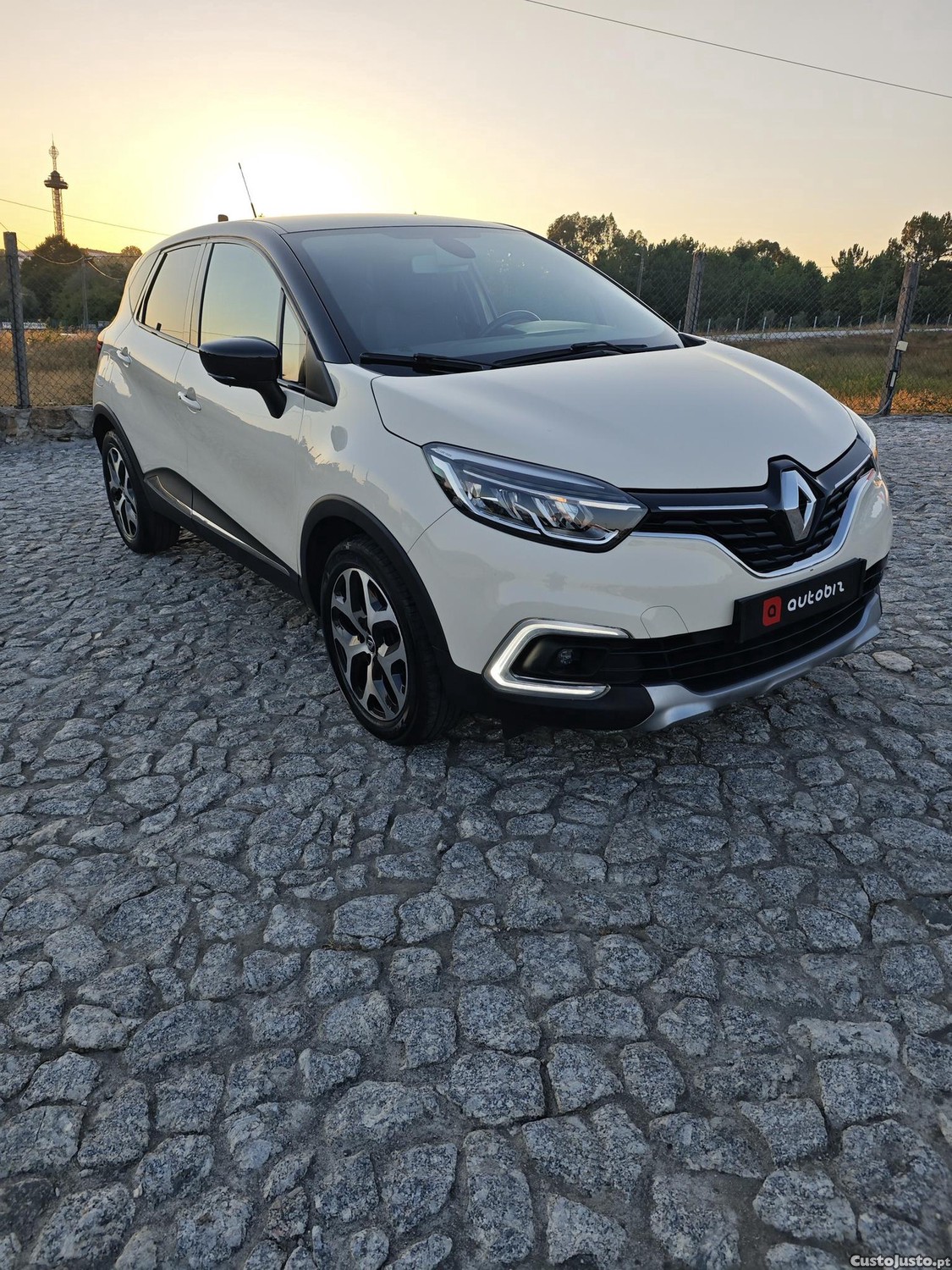 Renault Captur 0.9 Tce Exclusive — fotografia 18