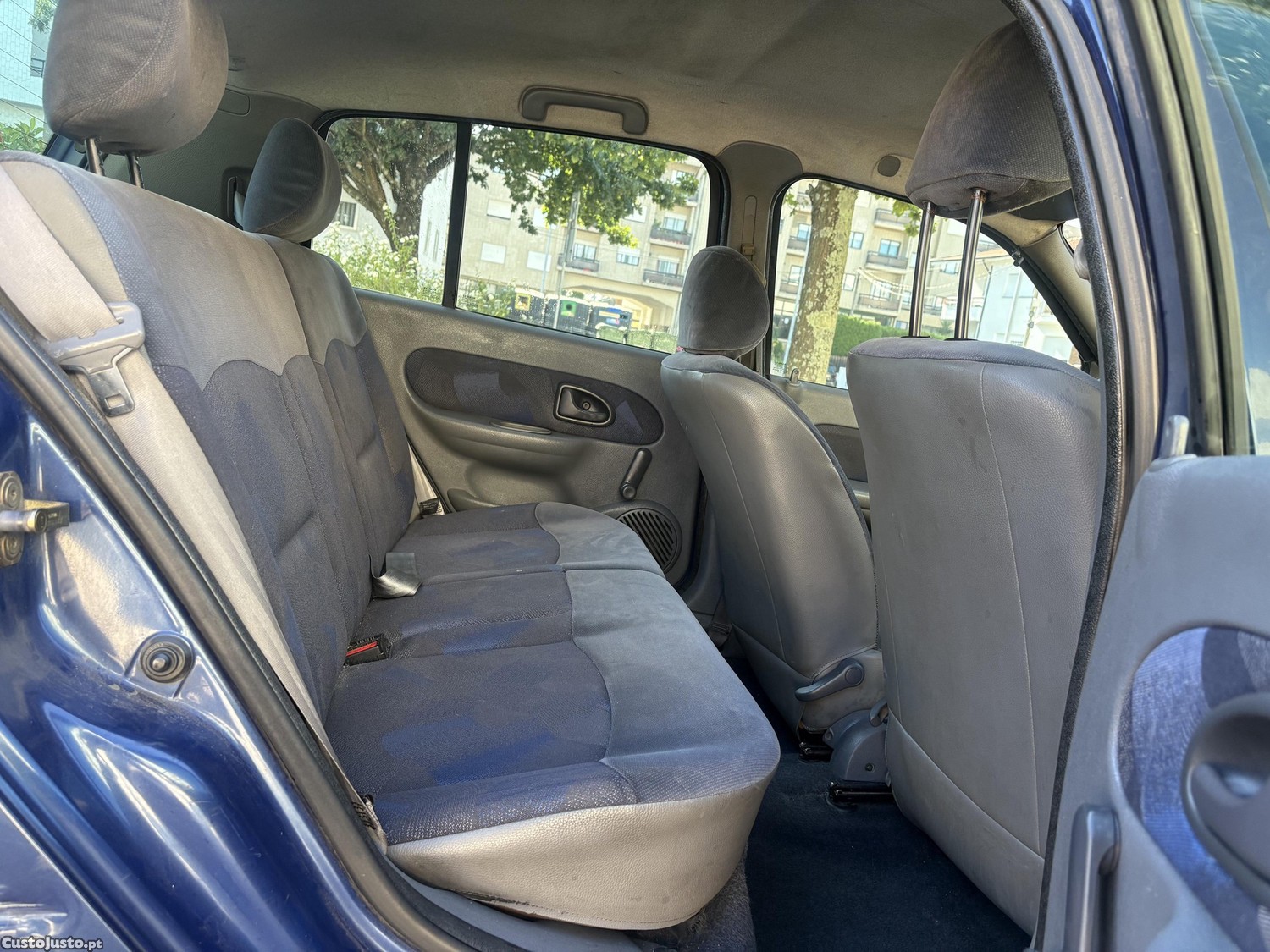 Renault Clio 1.2 8V — fotografia 2