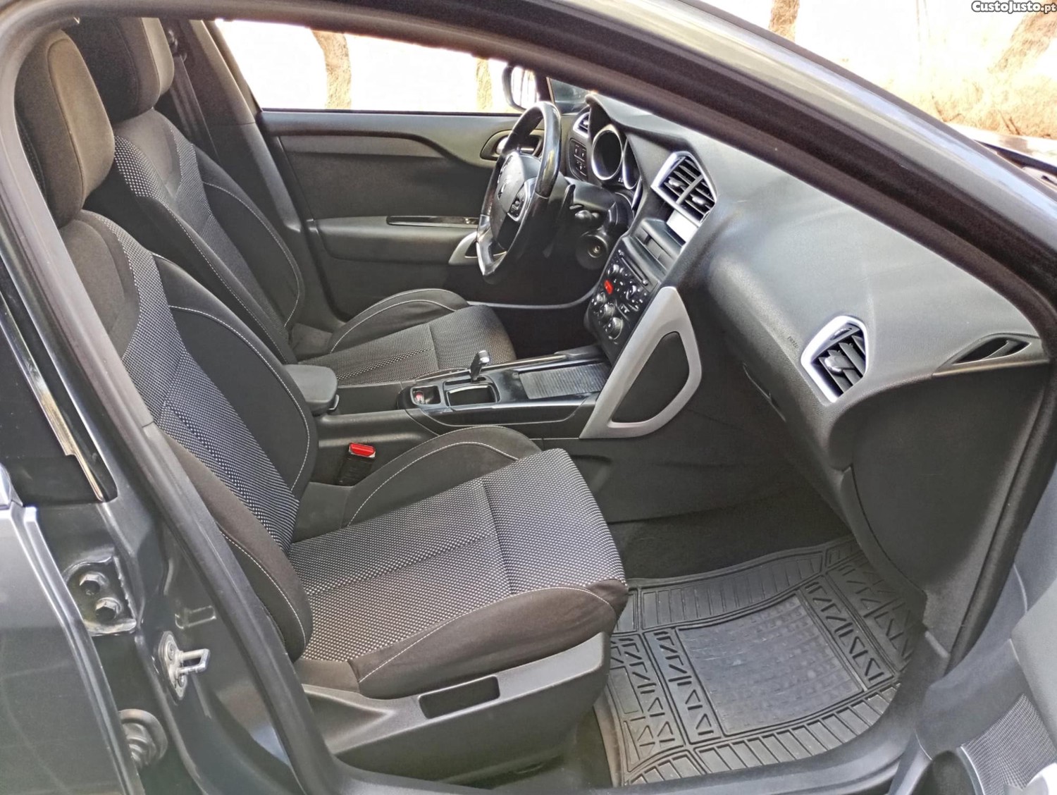 Citroën DS4 1.6 HDi — fotografia 3