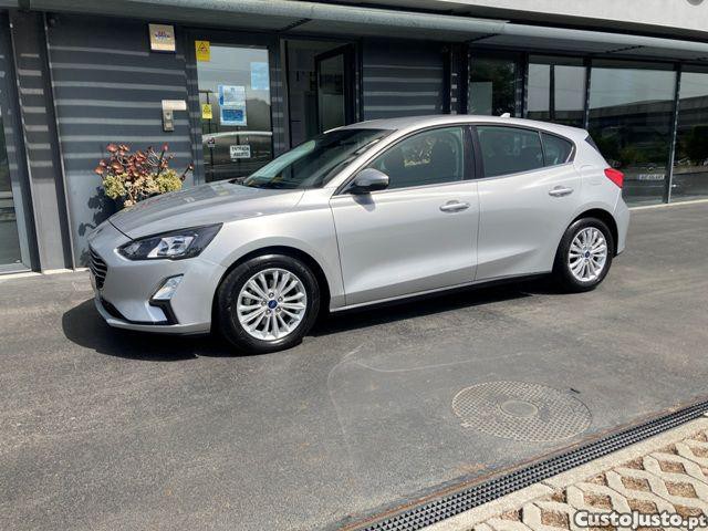 Ford Focus 1.5 TDCi ECOBlue Con — fotografia 27