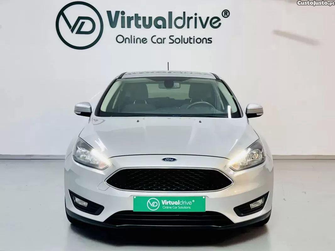 Ford Focus 1.0 ecoboost s&s active x — fotografia 18
