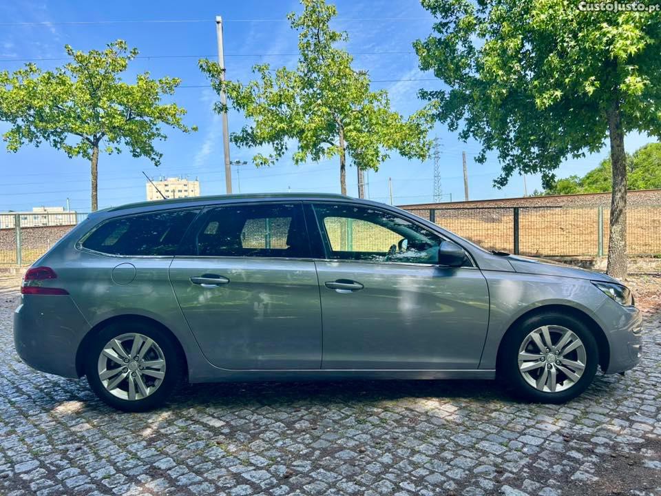 Peugeot 308 SW 1.6HDI Allure — fotografia 7