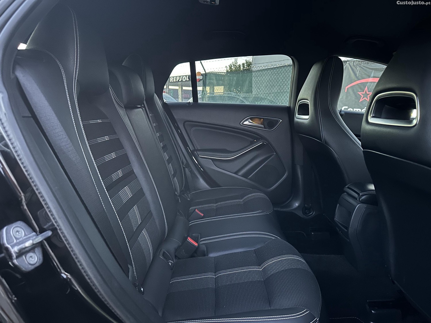 Mercedes-Benz CLA 180 '' Shooting Brake '' GARANTIA — fotografia 3