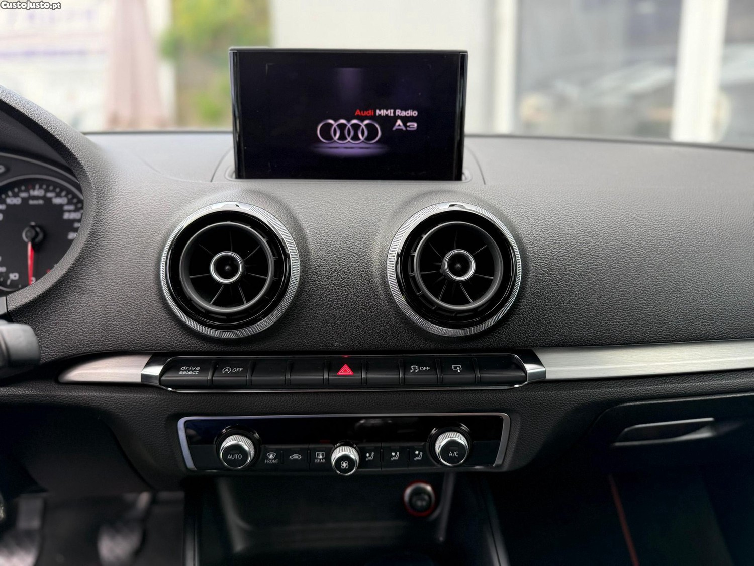 Audi A3 Limousine 2.0 TDi S-line — fotografia 15