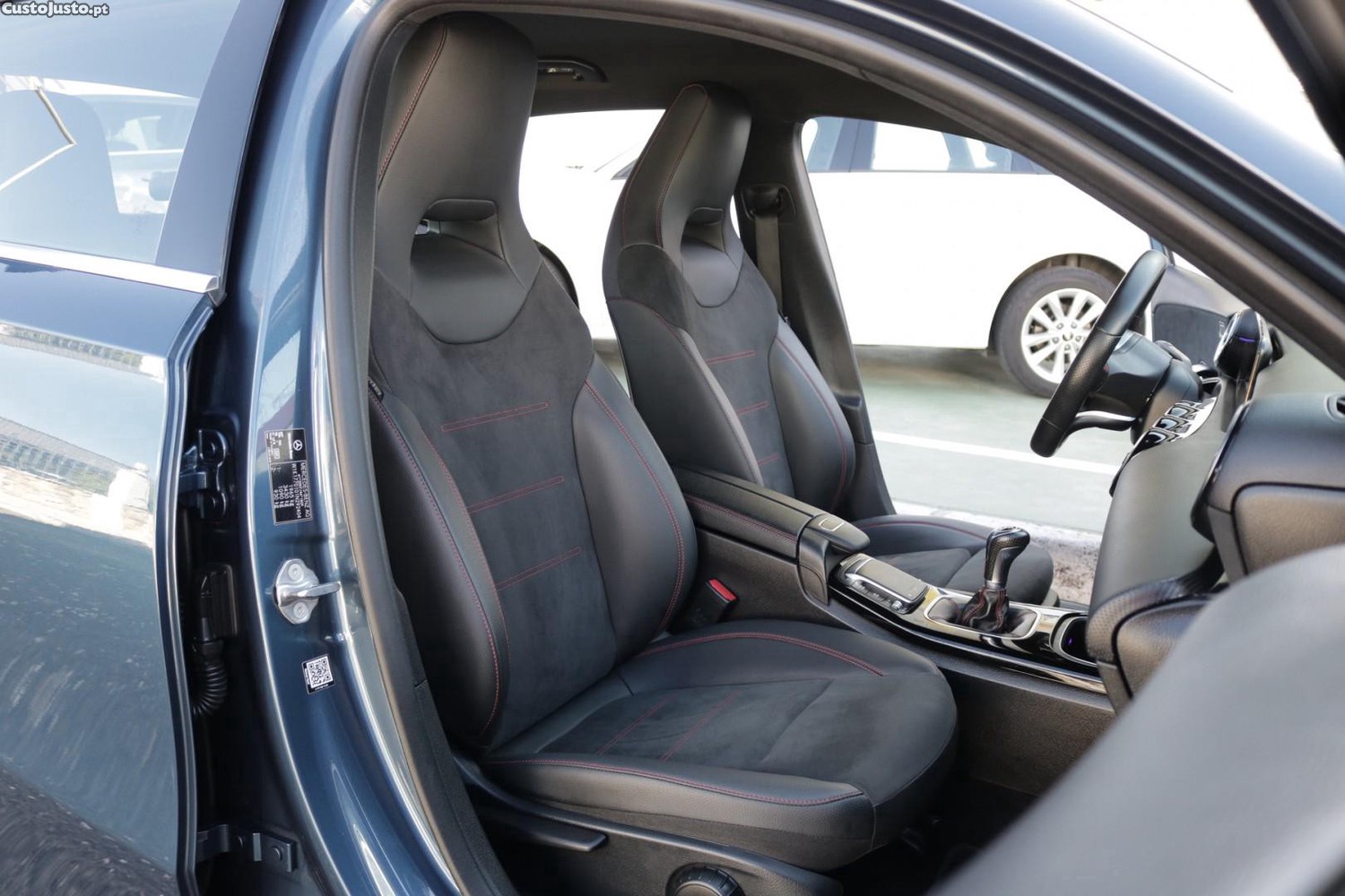 Mercedes-Benz A 180 d AMG Line 2.0 116cv — fotografia 37