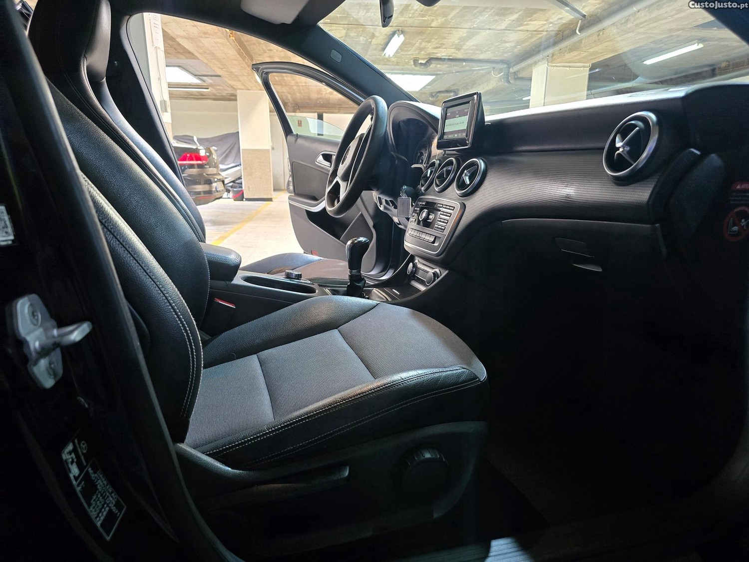 Mercedes-Benz A 160 CDi BlueEfficiency — fotografia 8