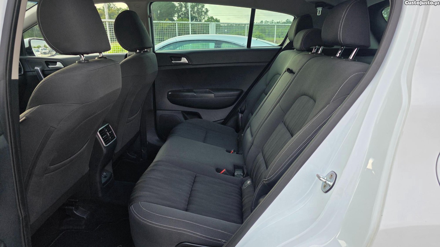 Kia Sportage 1.6 GDI 132cv — fotografia 6