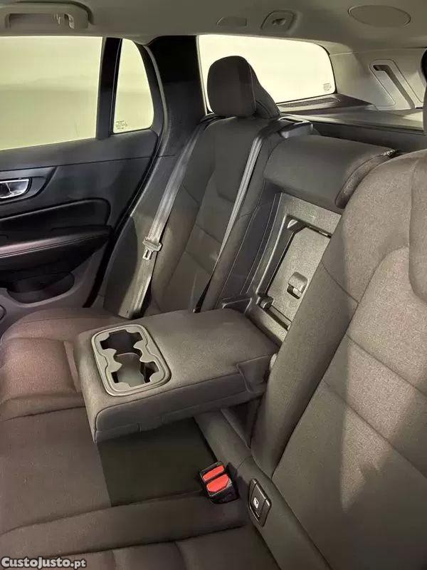 Volvo V60 2.0 t6 awd te inscription — fotografia 10