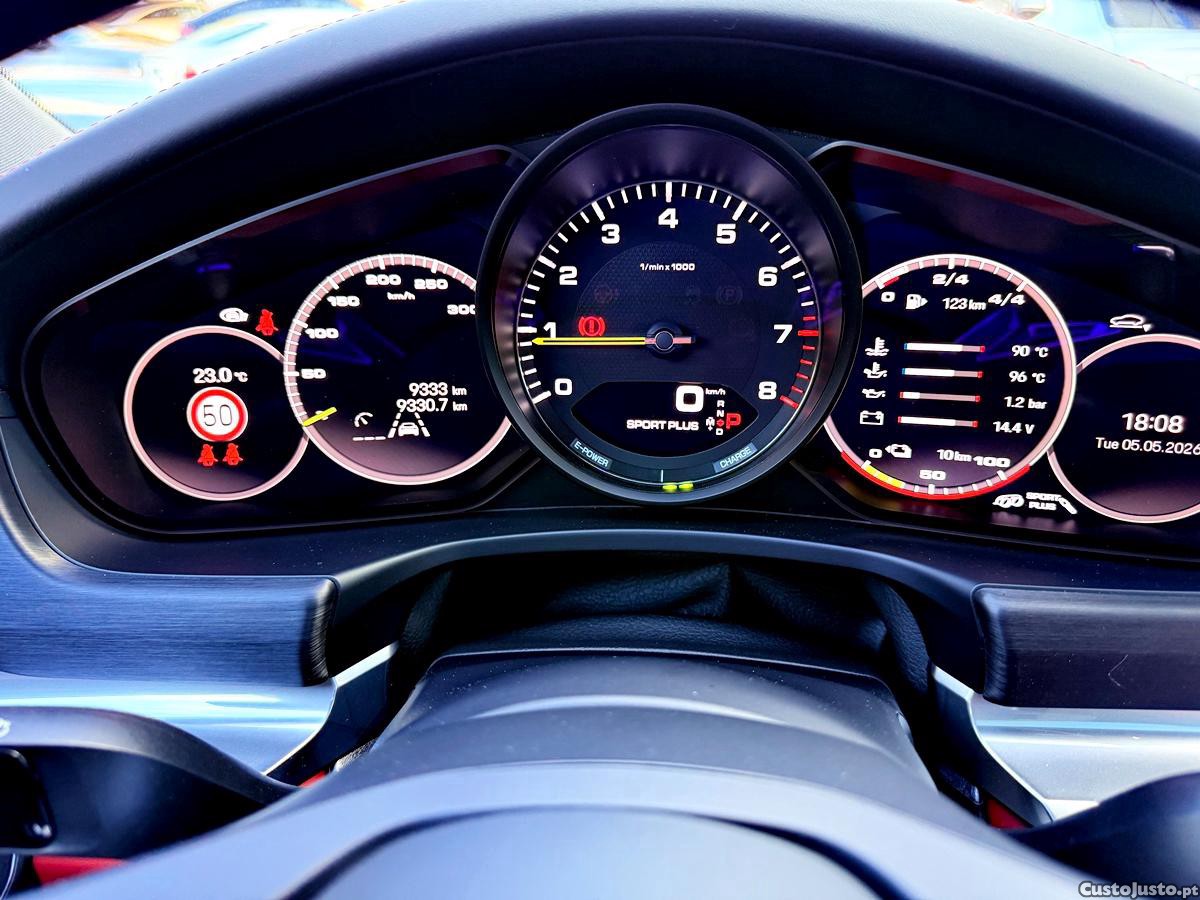 Porsche Panamera E-Hybrid Platinum Edition — fotografia 46