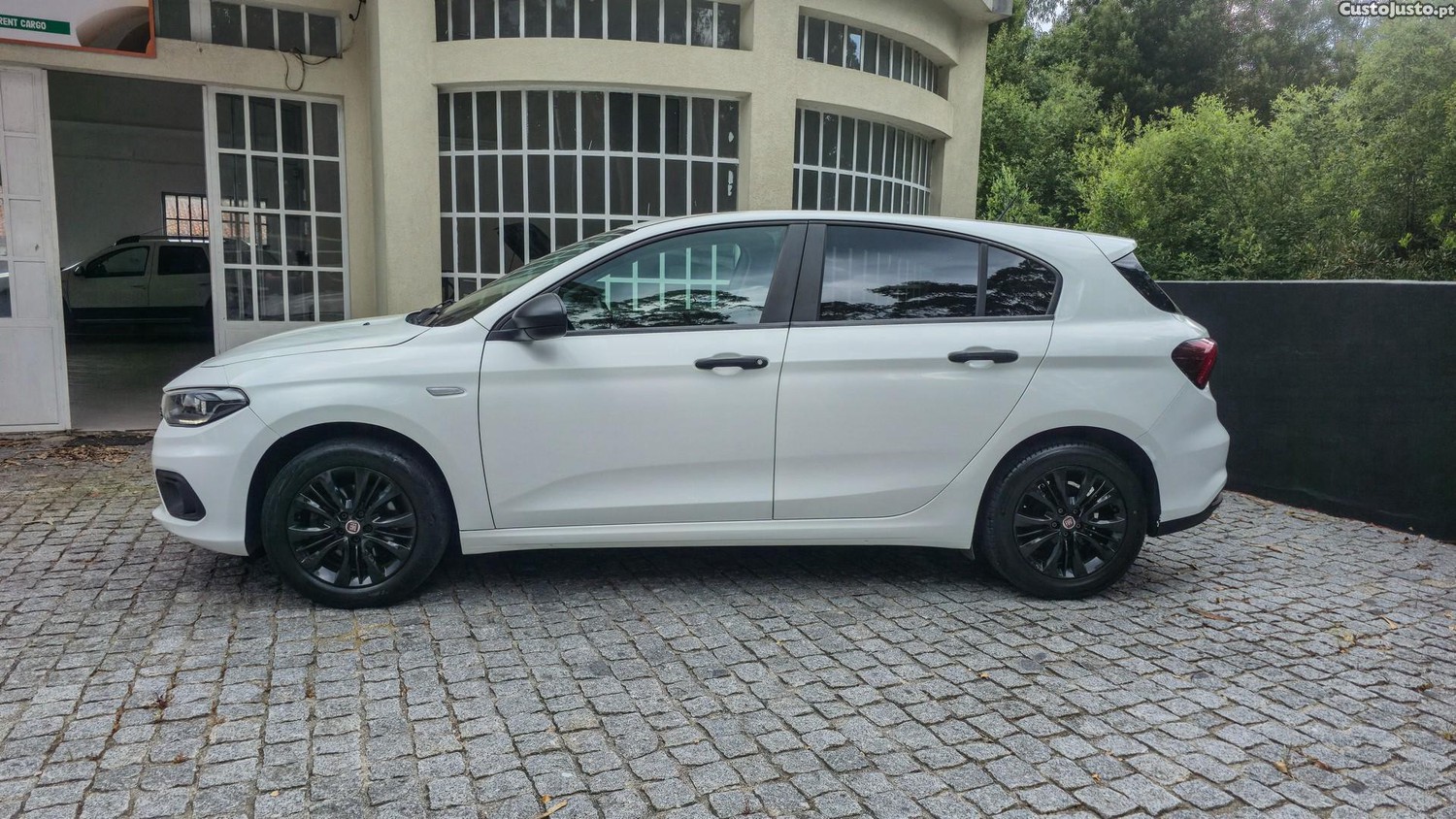 Fiat Tipo 1.3 M-Jet Street — fotografia 17
