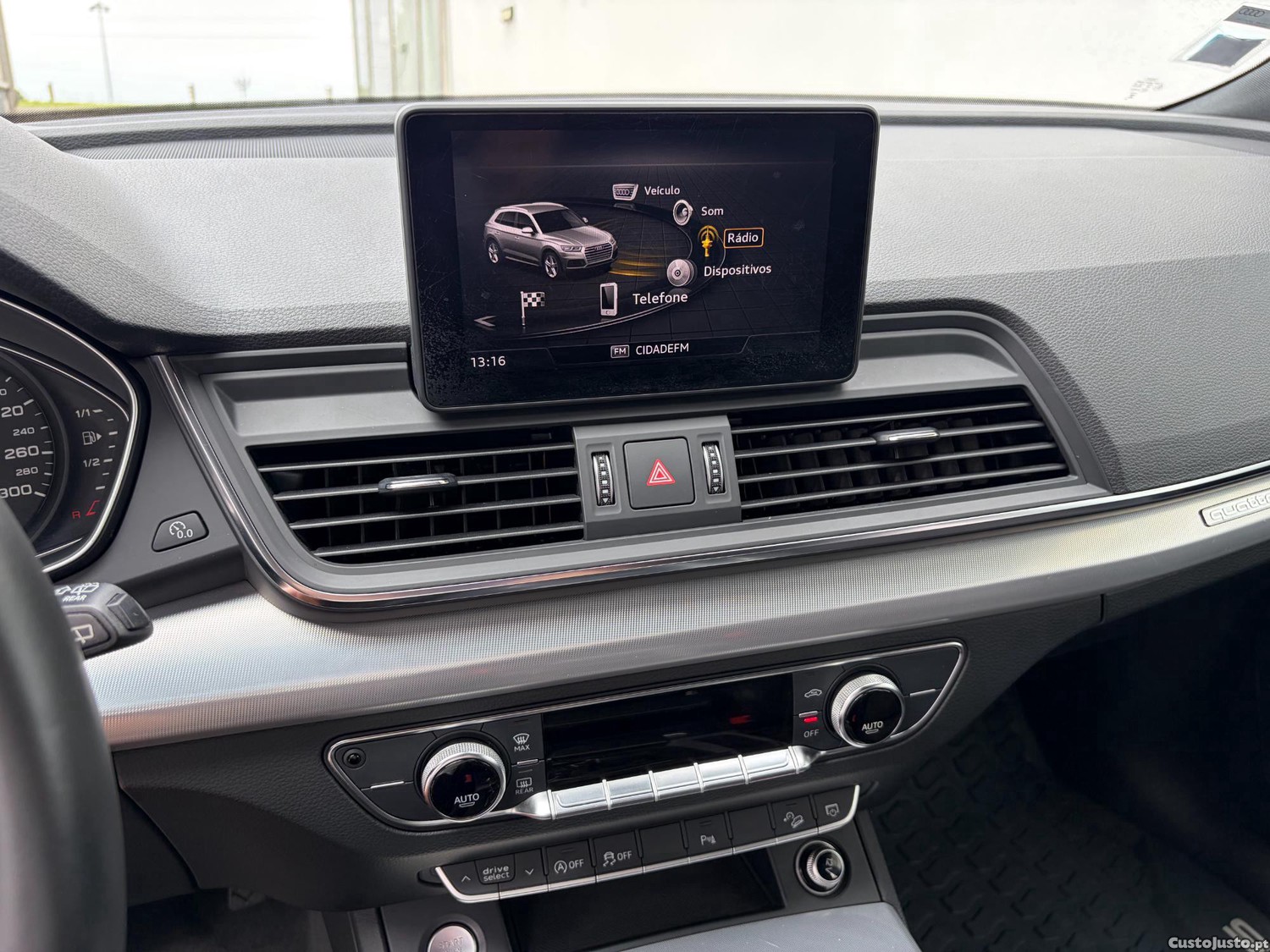 Audi Q5 2.0 TDI QUATTRO SPORT S-TRONIC NACIONAL 1 ÚNICO DONO 190 CV — fotografia 9