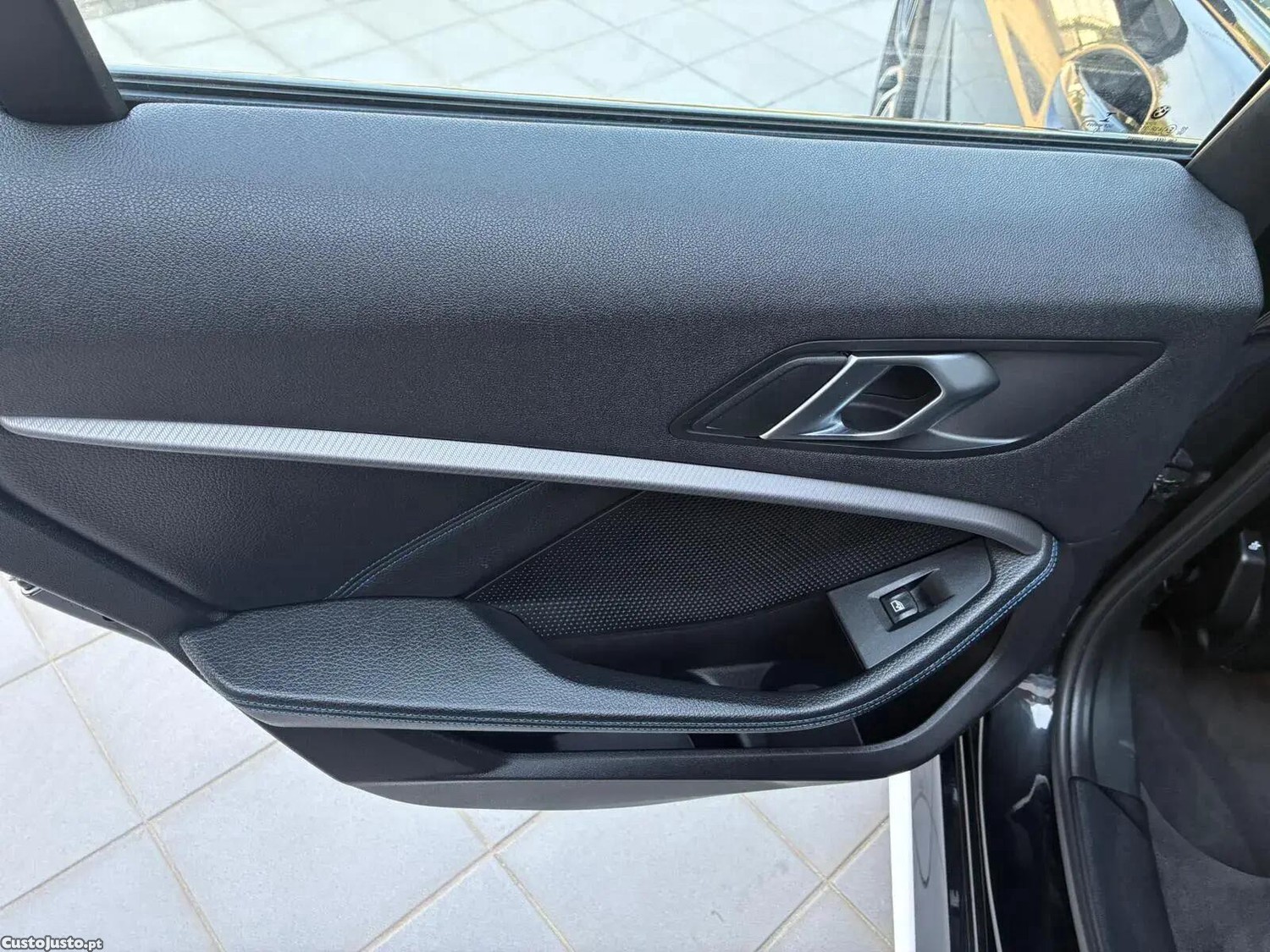 BMW 120 i Aut. M Sport — fotografia 3