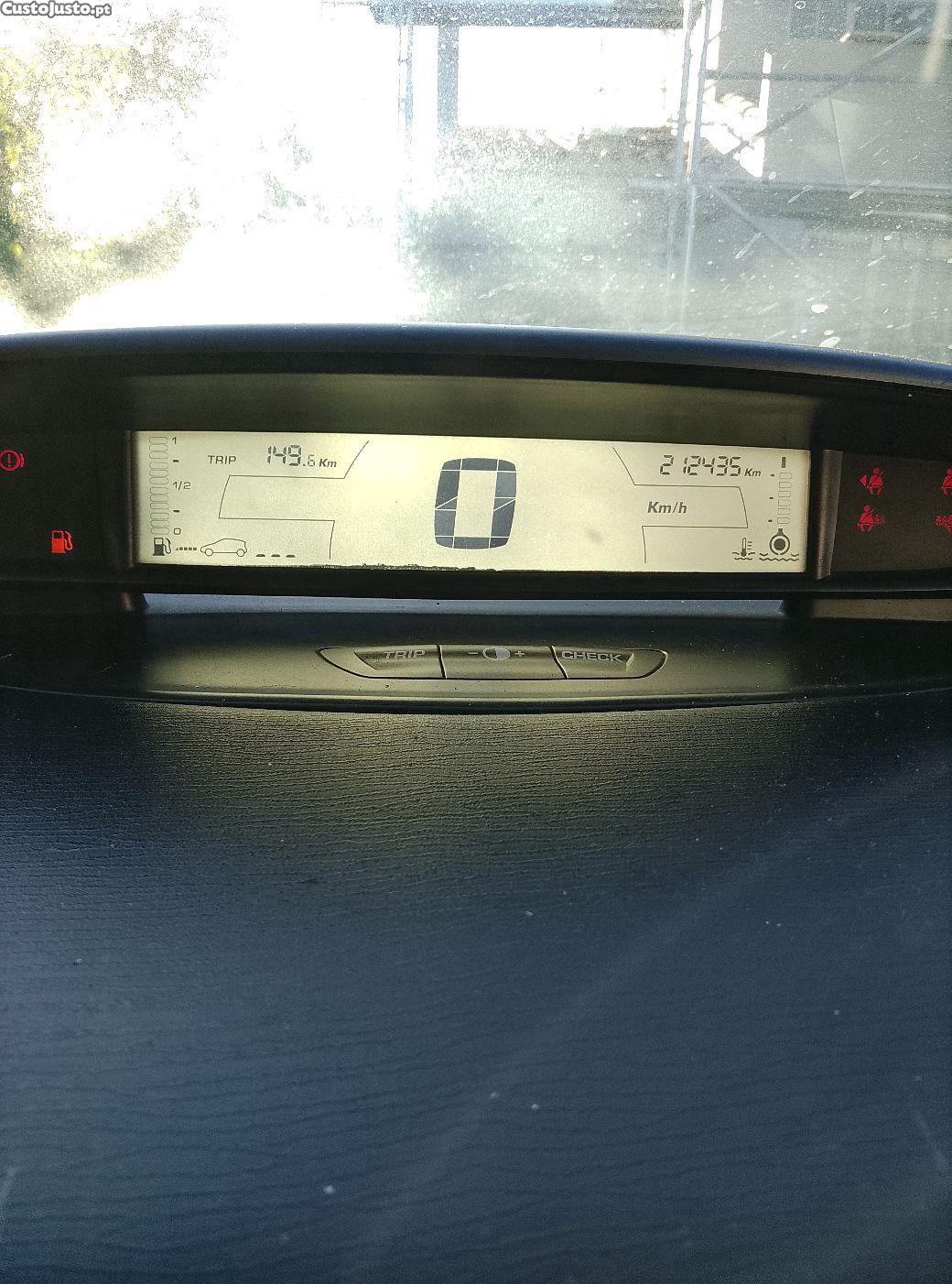 Citroën C4 1.6 HDI — fotografia 3