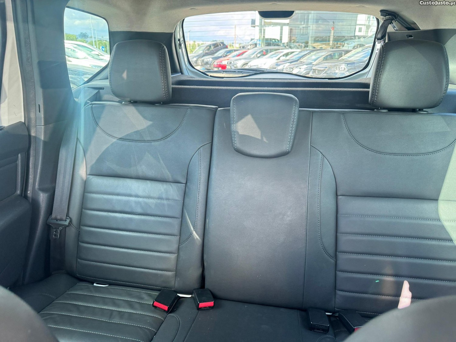 Dacia Duster 1.2 TCe Essential — fotografia 6