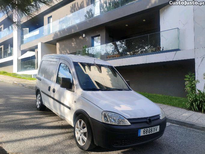 Opel Combo 1.7 — fotografia 8