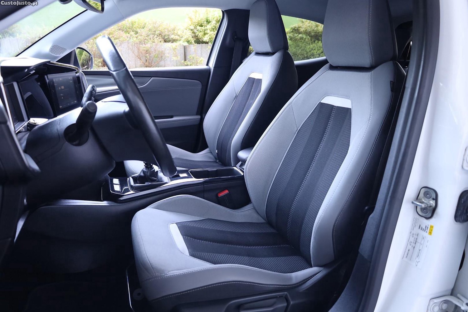 Opel Mokka 1.2 T Elegance — fotografia 4