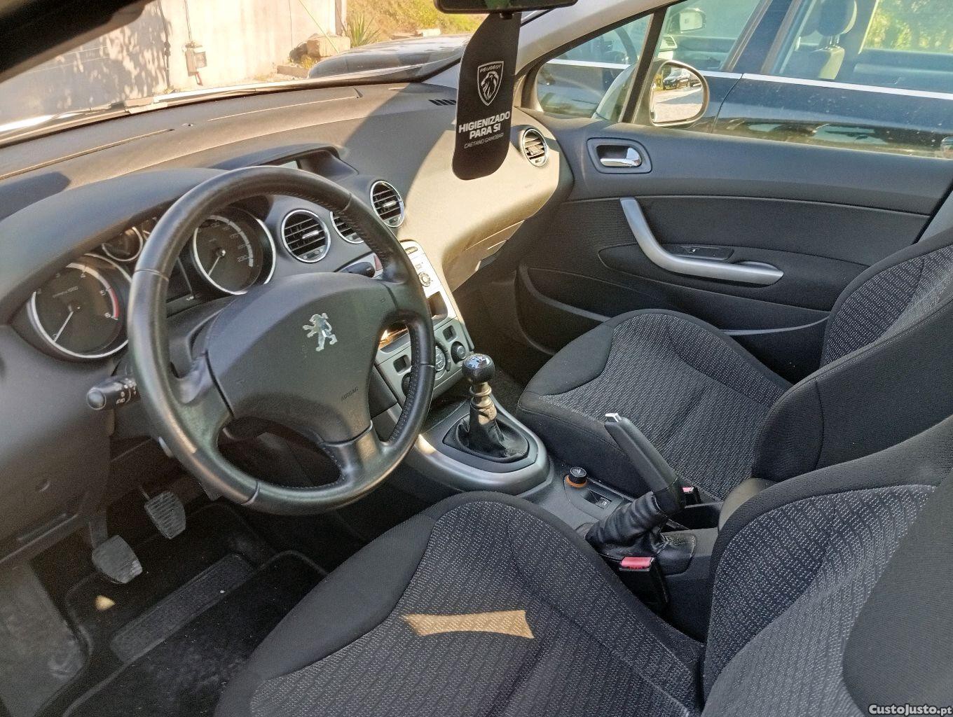 Peugeot 308 SW Executive CVM6 (Full Extras) — fotografia 4
