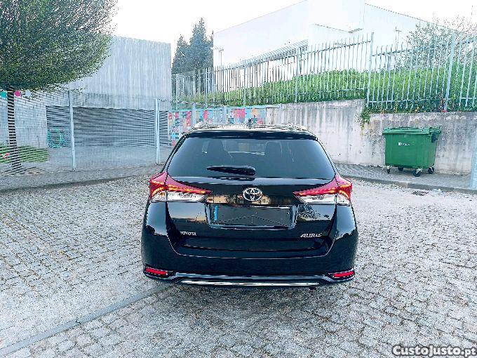 Toyota Auris SPORTS TOURING 1.4 D-4D ÚNICO DONO — fotografia 9