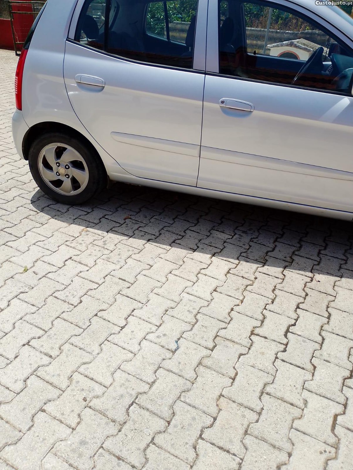Kia Picanto CrdI — fotografia 5