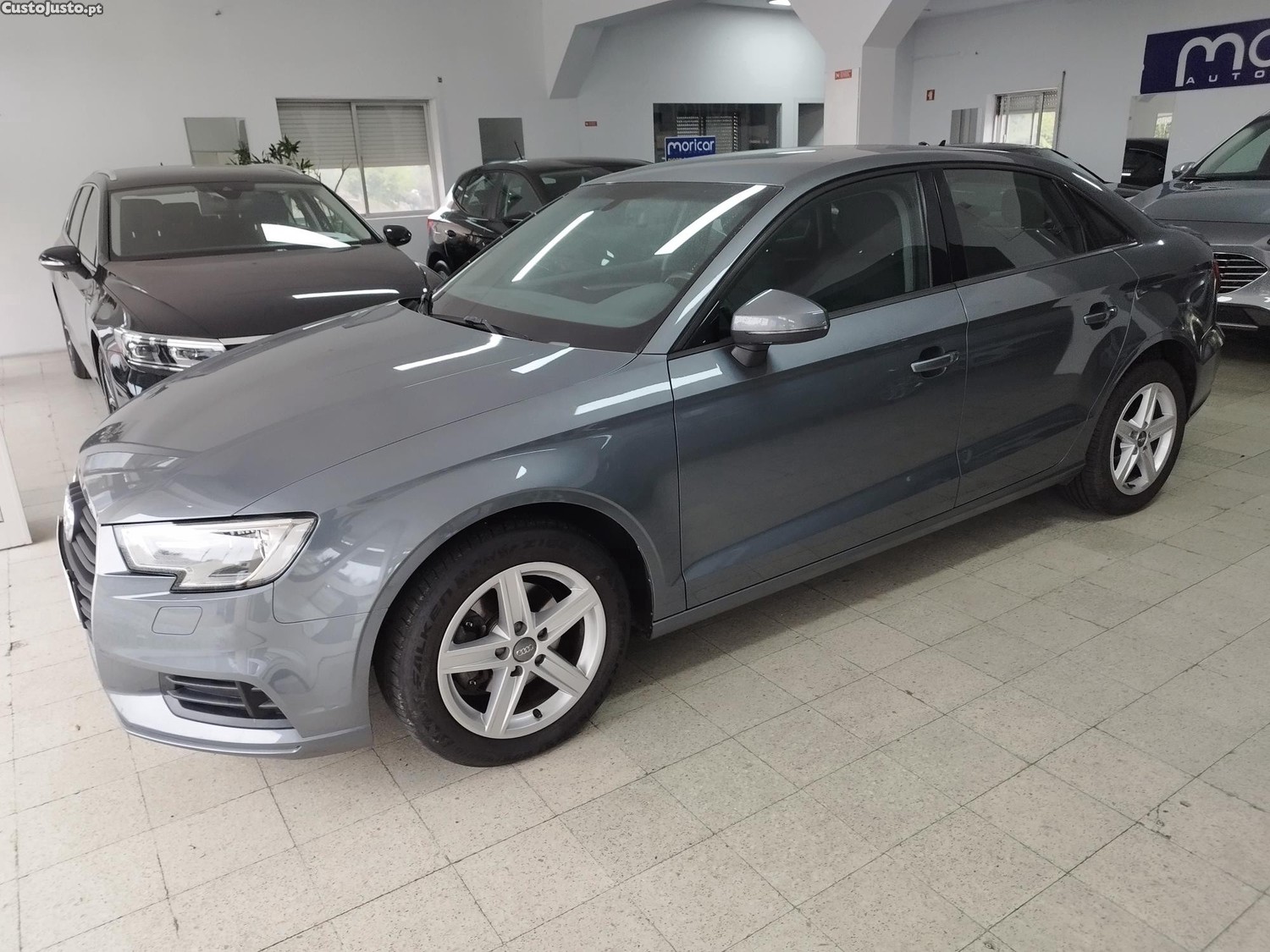 Audi A3 1.6 TDI LIMOUSINE — fotografia 11
