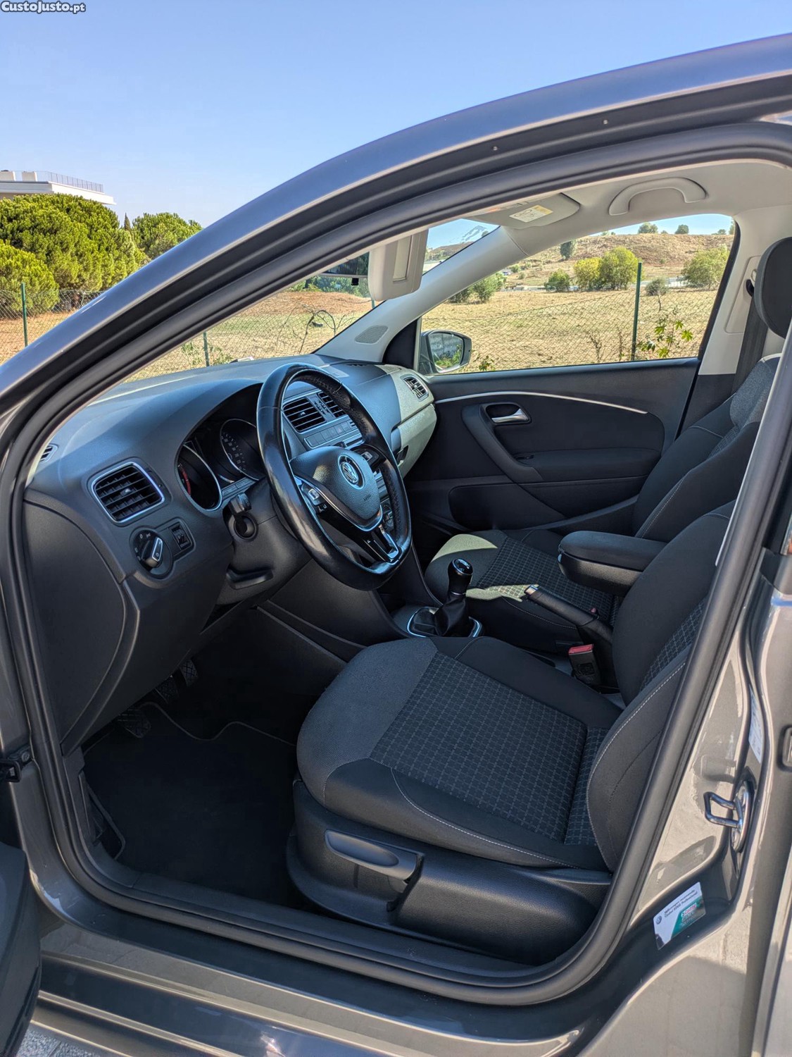 VW Polo 1.0 Confortline BlueMotion 75 cv — photo 3