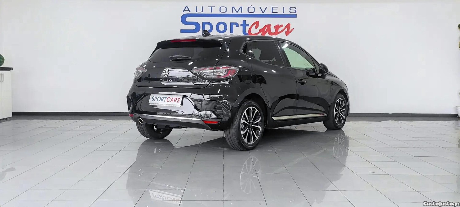 Renault Clio 1.0 TCe Techno — fotografia 20