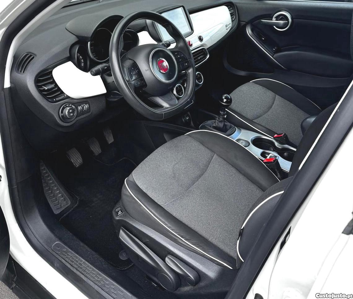 Fiat 500X 1.3 MJ Lounge S&S — fotografia 16