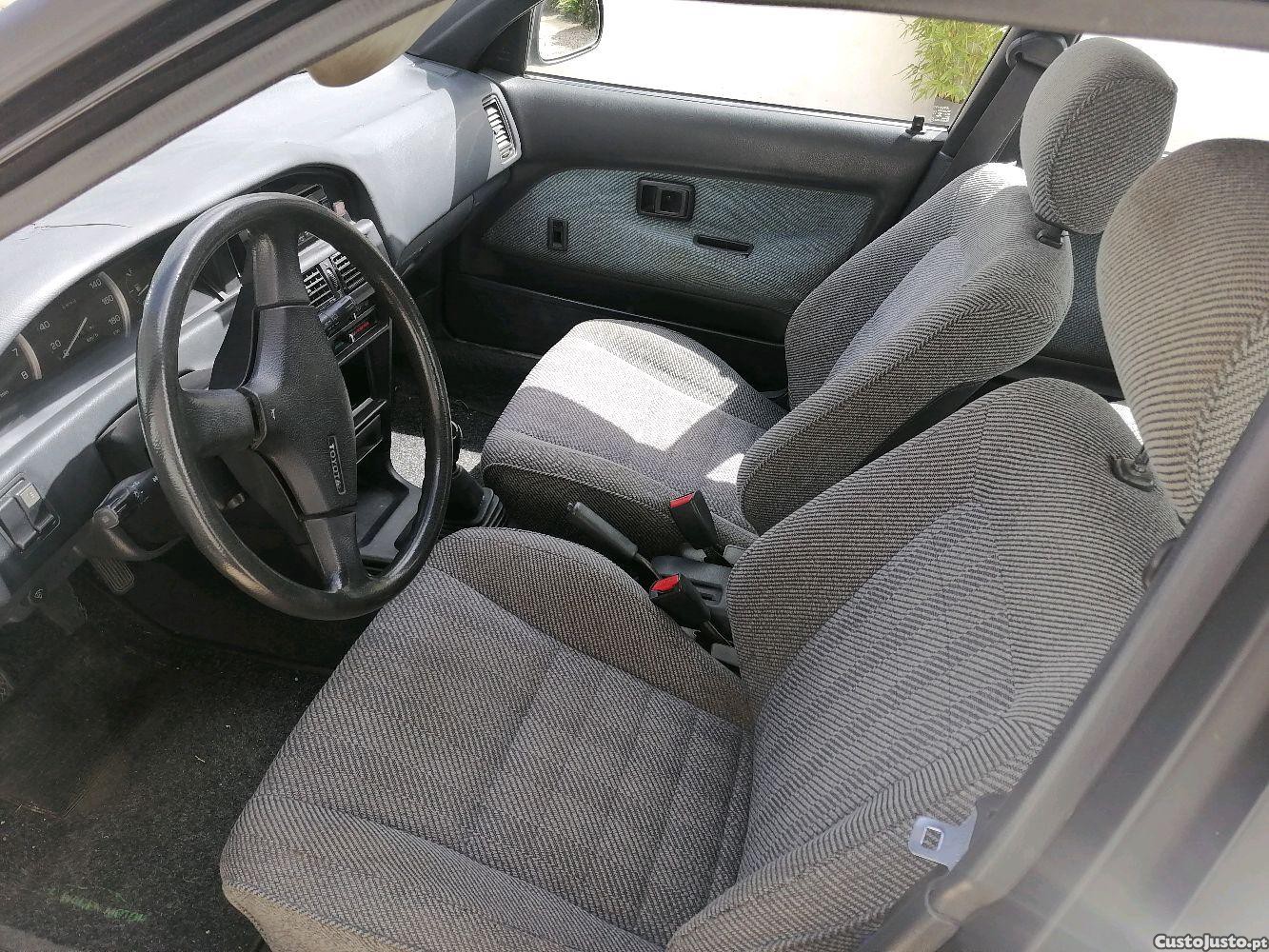 Toyota Corolla GL Liftback - 88 foto 5
