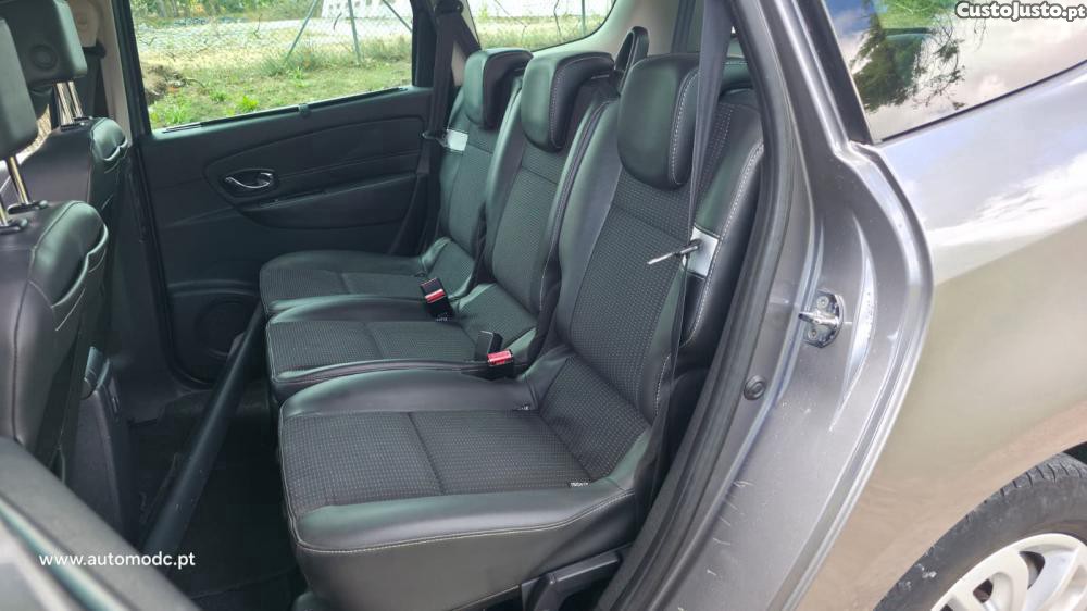Renault Grand Scénic 1.5 dCi Dynamique 7l — fotografia 11