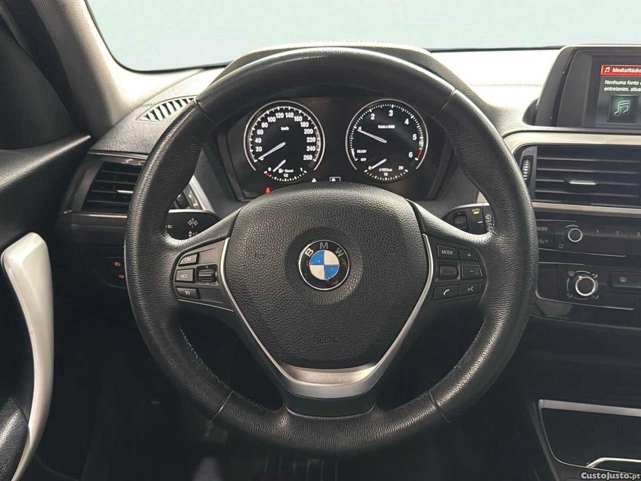 BMW 116 d — fotografia 11