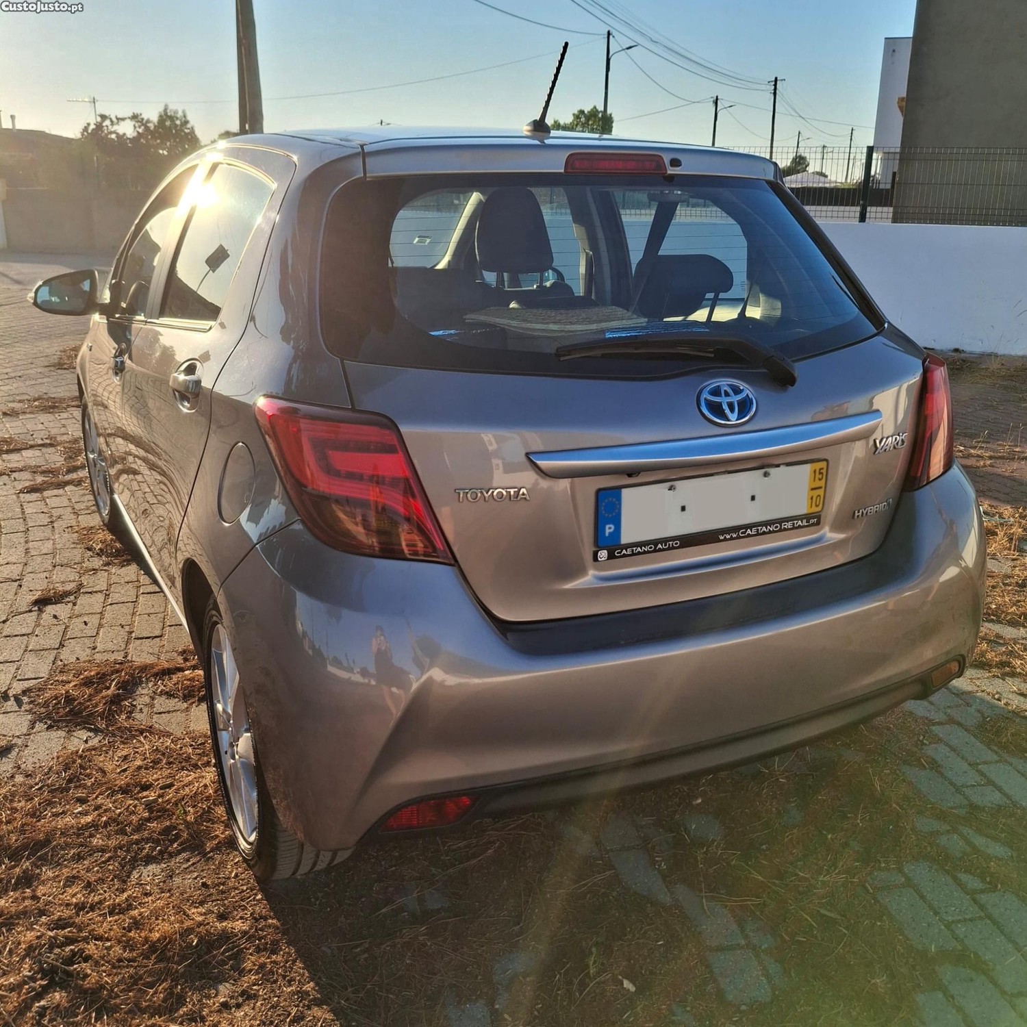 Toyota Yaris Hybrid — fotografia 8