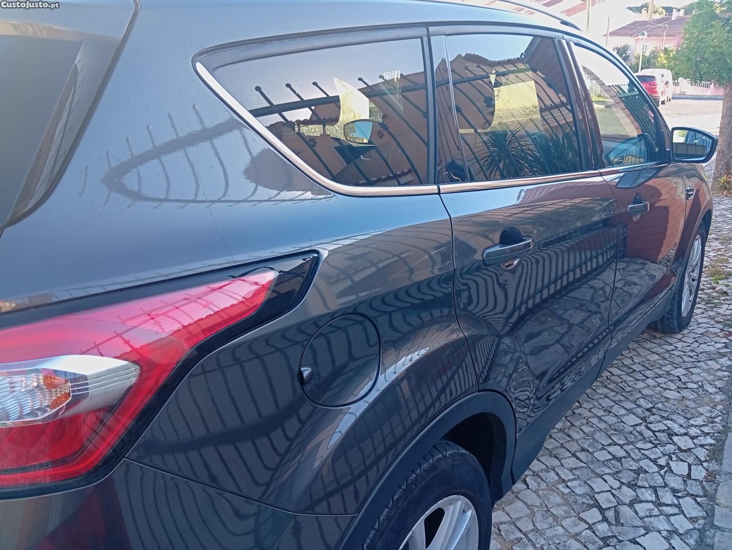 Ford Kuga SOHC DI TC Diesel — fotografia 6