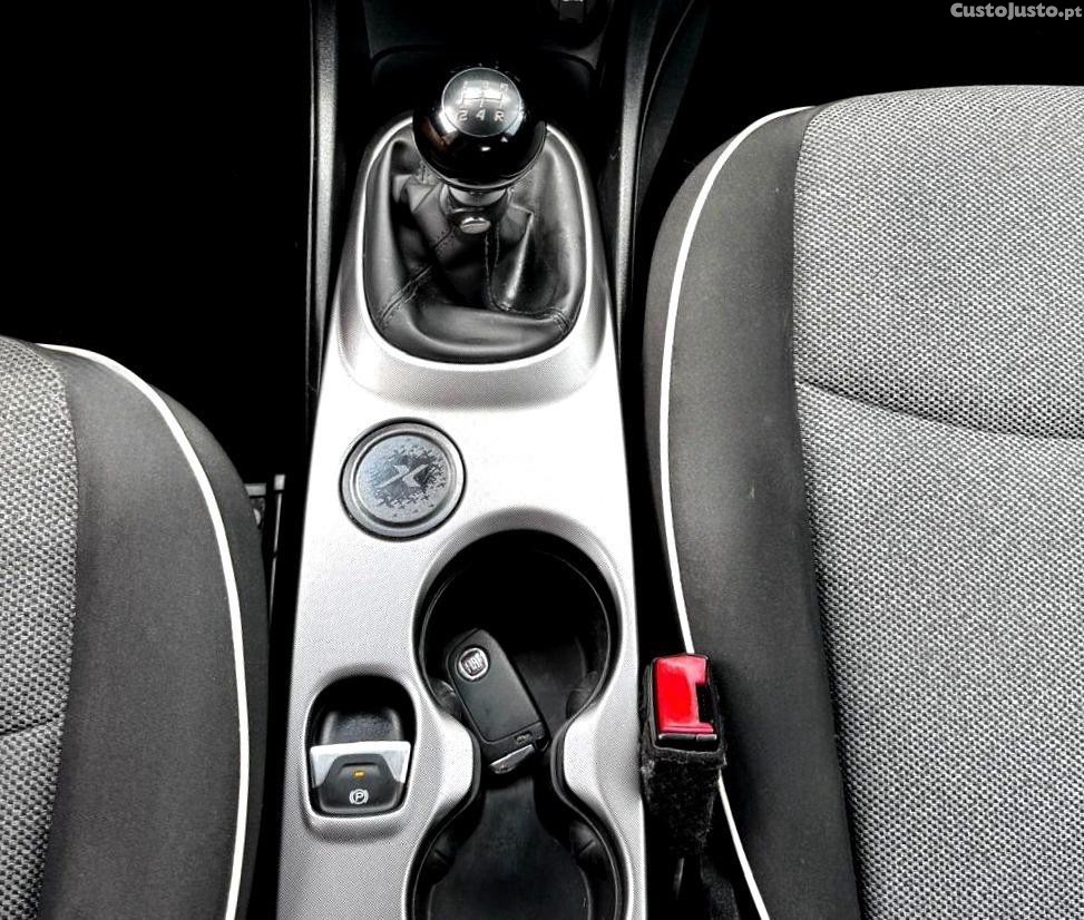 Fiat 500X 1.3 MJ Lounge S&S — fotografia 10