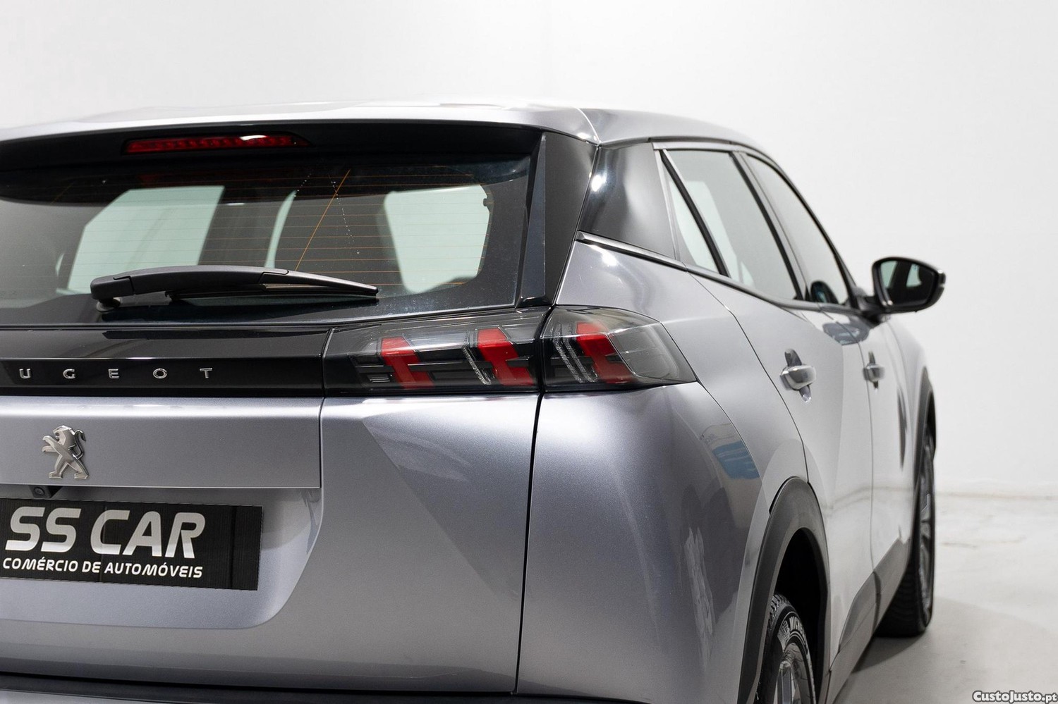 Peugeot 2008 1.2 PureTech Active Pack — fotografia 19
