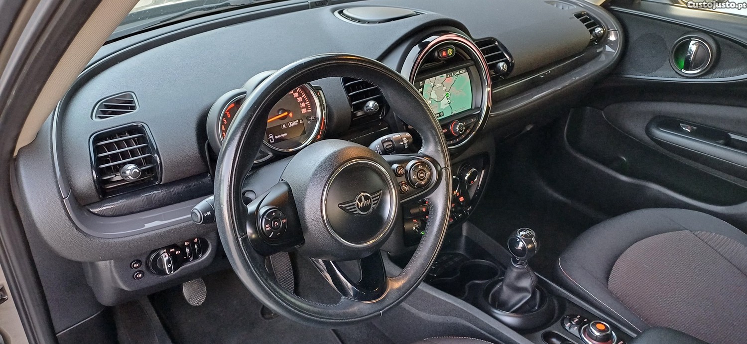 MINI Clubman One D 116cv Gps Nacional — fotografia 5