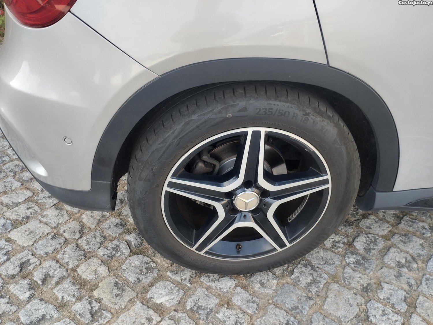 Mercedes-Benz GLA 180 CDI - PACK AMGLINE - NACIONAL - C/ Garantia - Distribuição Mudada - "Imbatível" — fotografia 17