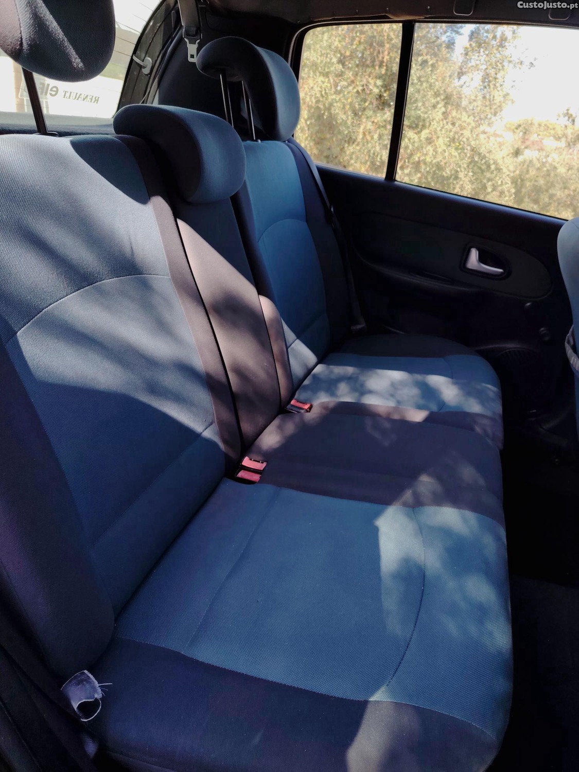 Renault Clio Billabong 1.5 Dci — fotografia 6