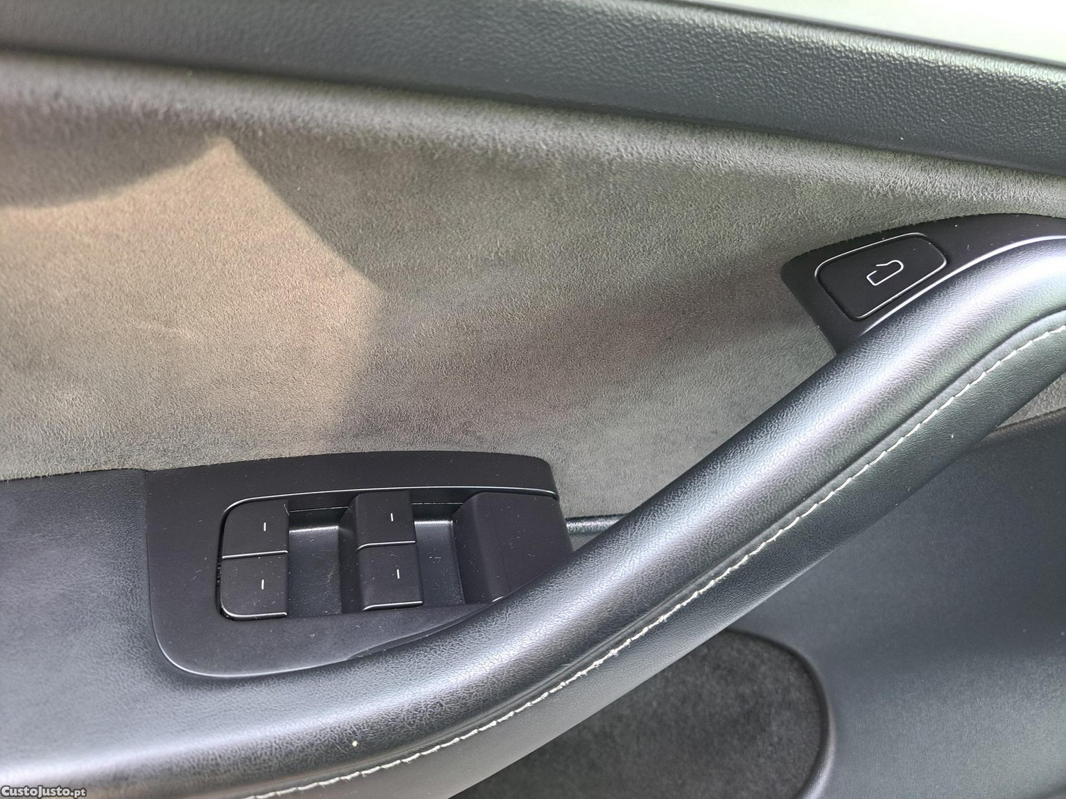 Tesla Model Y Performance Dual Motor — fotografia 23