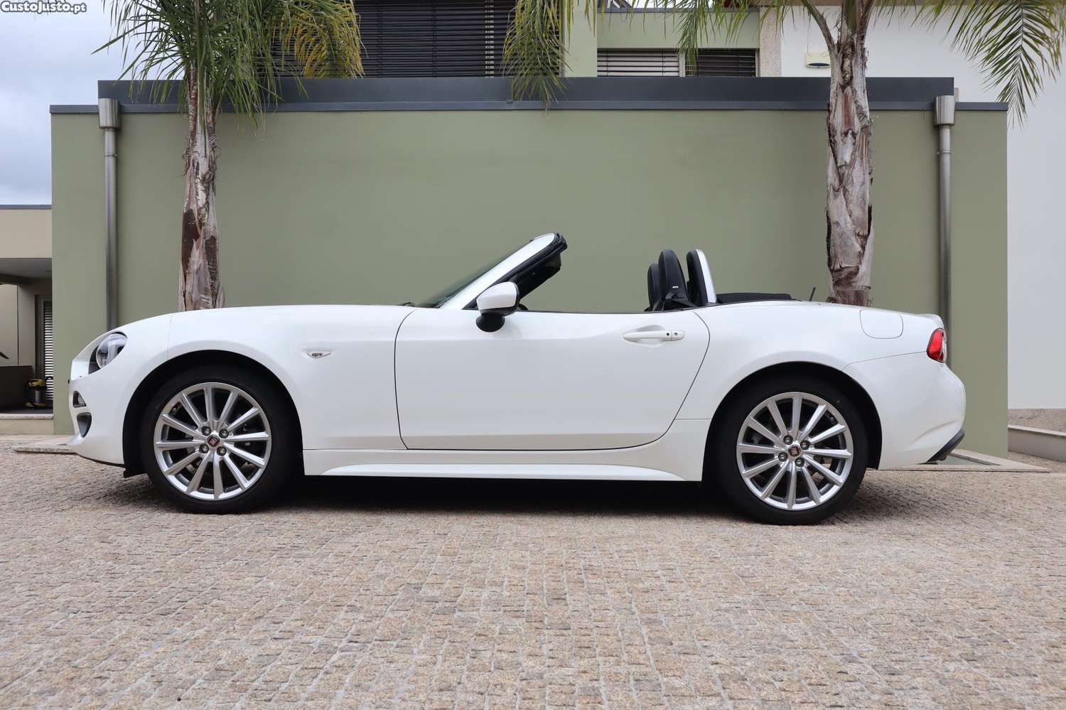 Fiat 124 Spider 1.4 T Multiair Lusso — fotografia 8