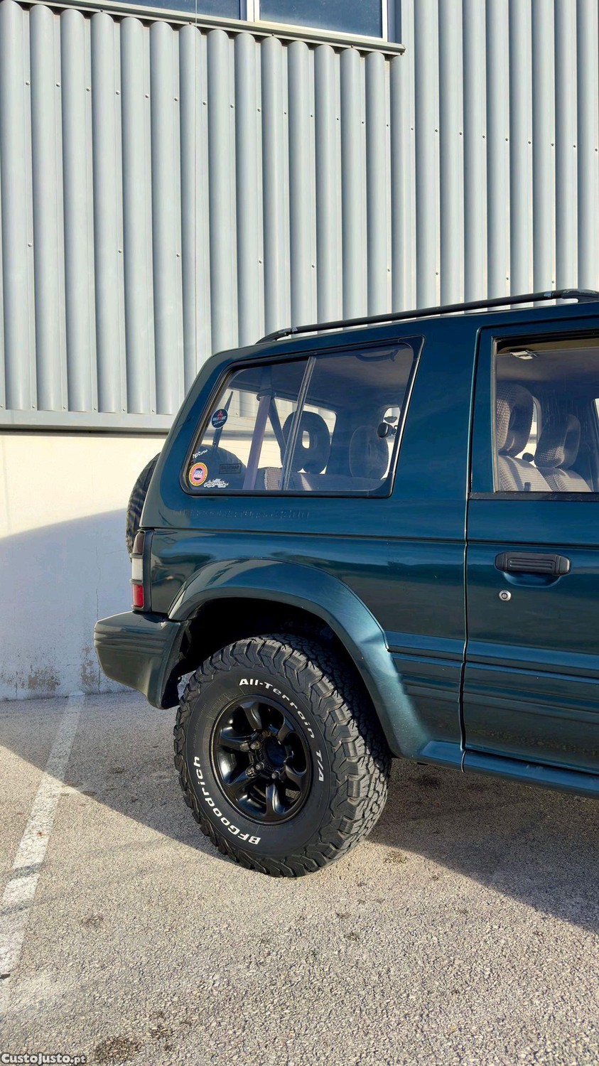 Mitsubishi Pajero gls — fotografia 4