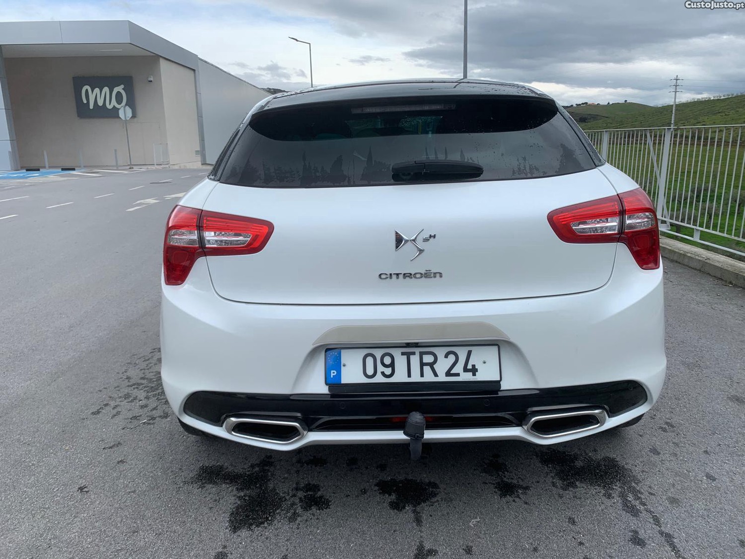 Citroën DS5 2.0 HDi Hybrid4 Sport Chic — fotografia 5