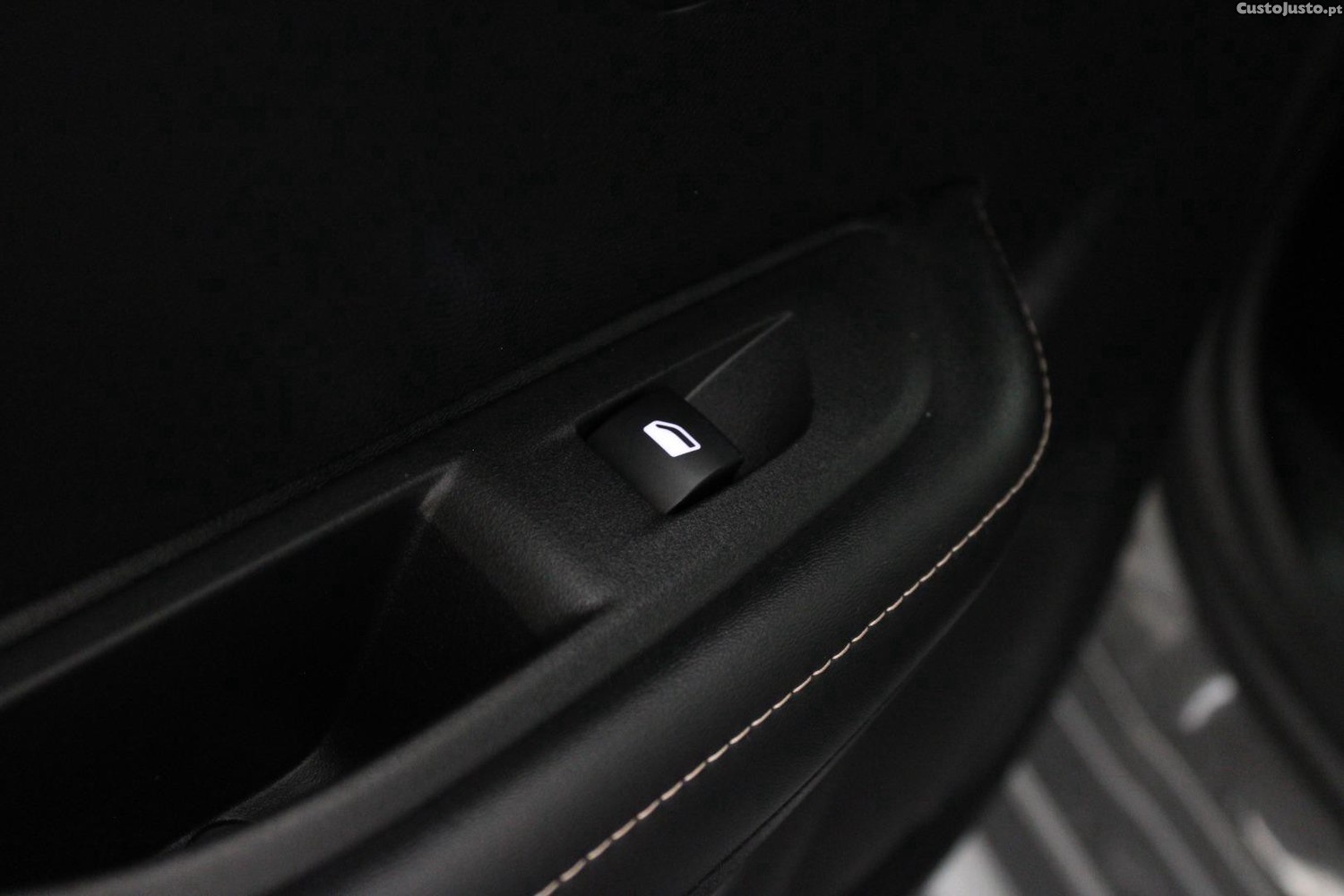 Peugeot 208 1.2 PURETECH ALLURE 100CV — fotografia 3