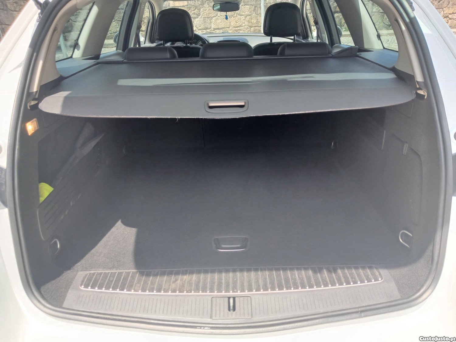 Opel Astra 1.6 cdti sportourer — fotografia 7
