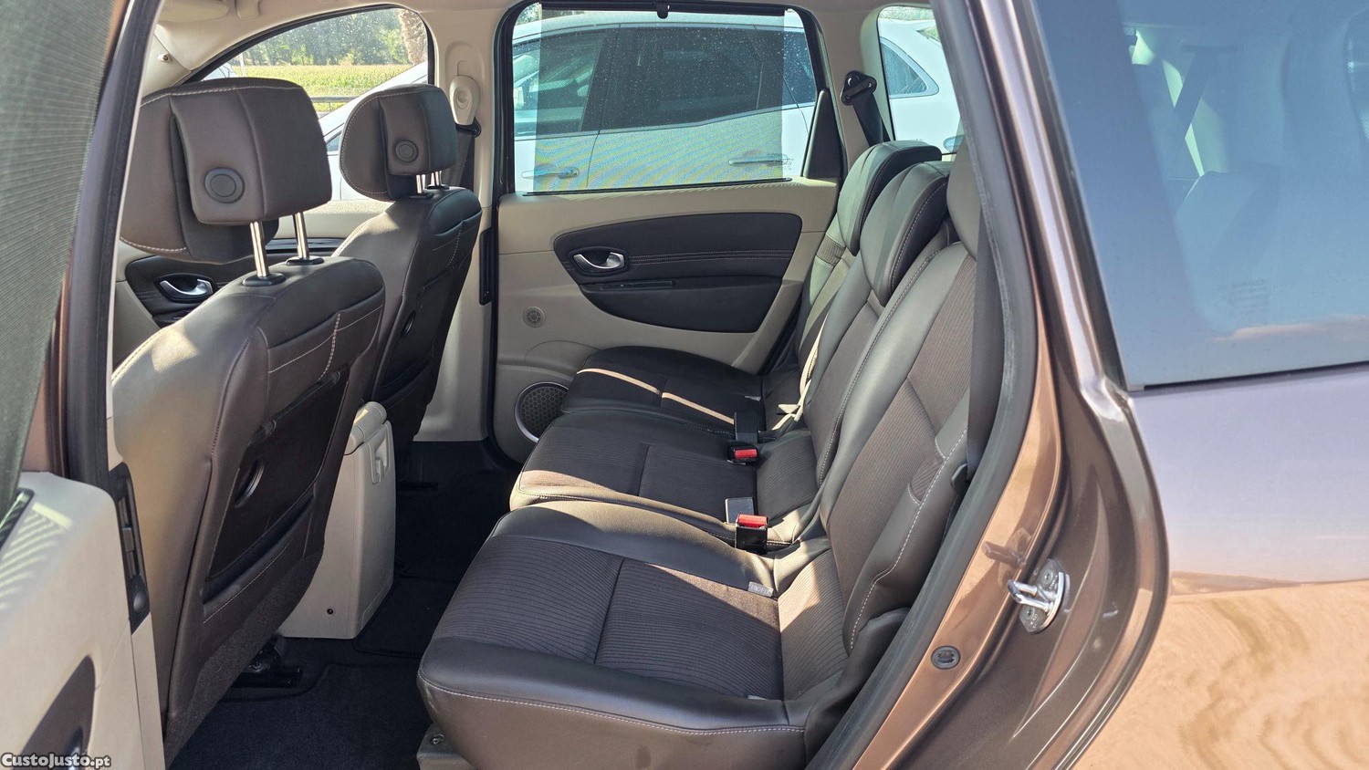 Renault Grand Scénic 7 Lug 1.5 dCi 110cv — fotografia 8