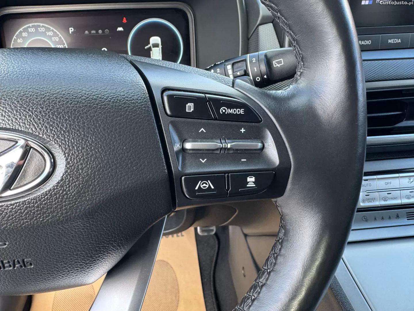 Hyundai Kauai 64 kwh premium — fotografia 3